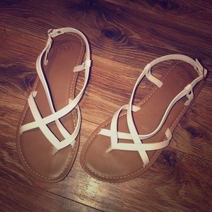 WHITE SANDALS